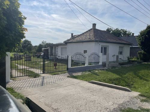 Eladó ház Lepsény, Fejér vármegye