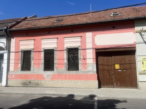 Eladó ház Kecskemét, Bács-Kiskun vármegye
