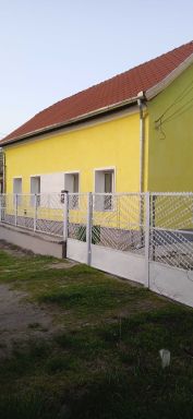 Eladó ház Sárbogárd, Fejér vármegye